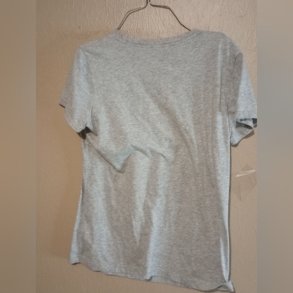Aeropostale comfortable tee, size Large, Juniors - Picture 2 of 3